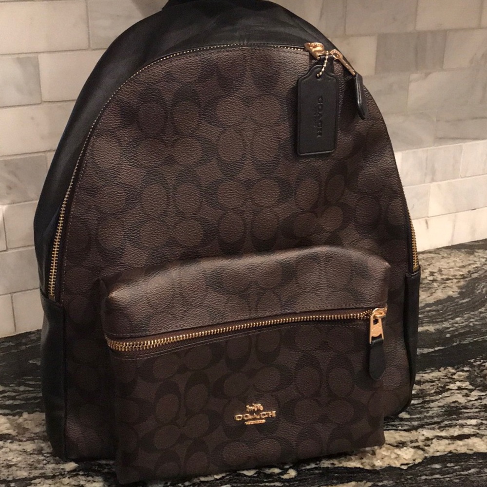 Coach Backpack🎀🏵❤️☀️